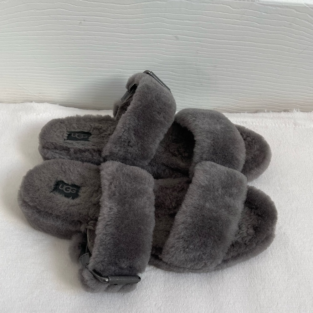 Ugg Fuzz Yeah Slide - image 4